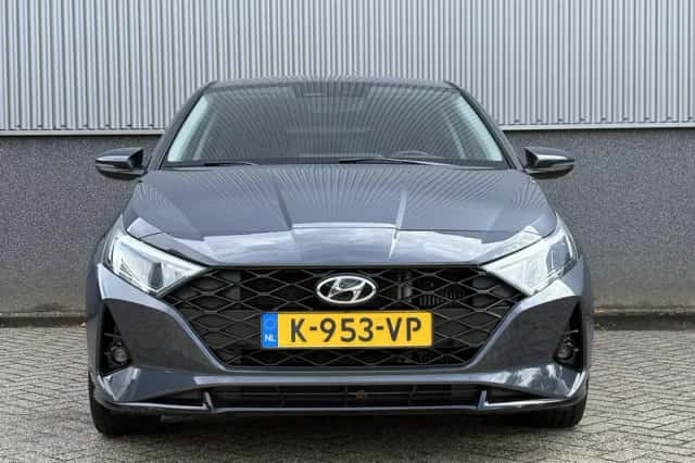 Hyundai i20 (2021) thumbnail 2