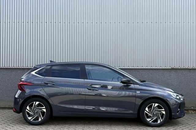 Hyundai i20 (2021) thumbnail 4