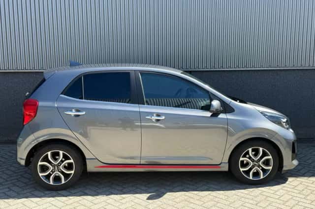 Kia Picanto (2021) thumbnail 6
