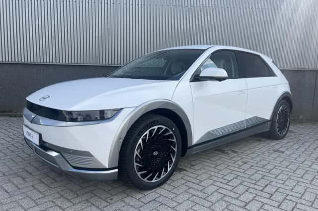 Hyundai Ioniq 5 (2025) thumbnail 2