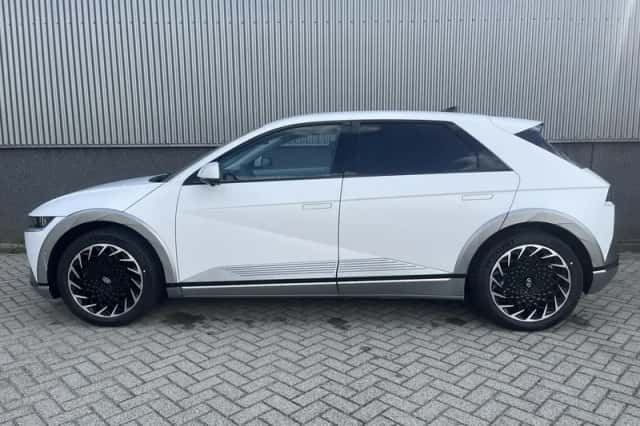 Hyundai Ioniq 5 (2025) thumbnail 6