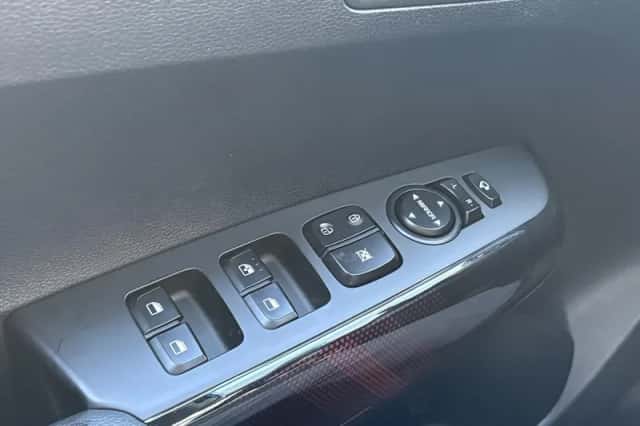 Kia Picanto (2024) thumbnail 23