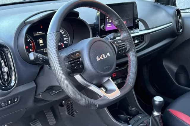 Kia Picanto (2024) thumbnail 9