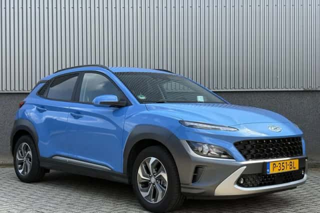 Hyundai Kona (2022) thumbnail 3