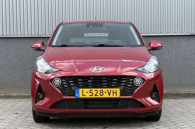 Hyundai i10 (2021) thumbnail 2