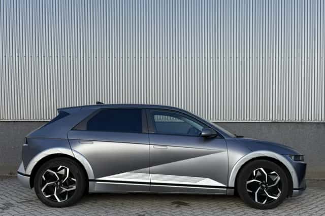 Hyundai Ioniq 5 (2022) thumbnail 5