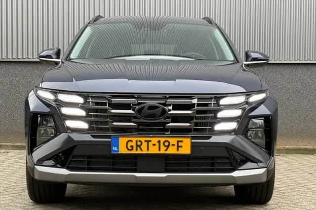 Hyundai Tucson (2025) thumbnail 2