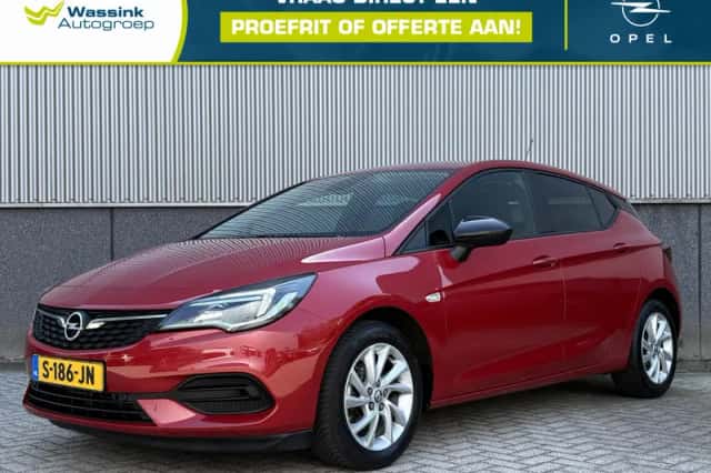 Opel Astra (2021) thumbnail 1