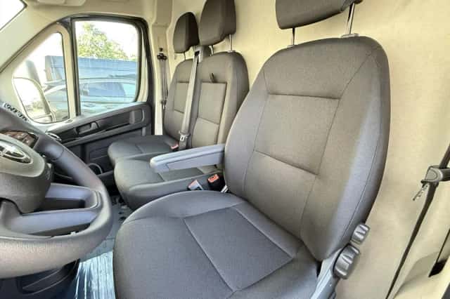 Opel Movano (2024) thumbnail 20