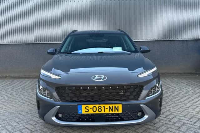 Hyundai Kona (2023) thumbnail 2