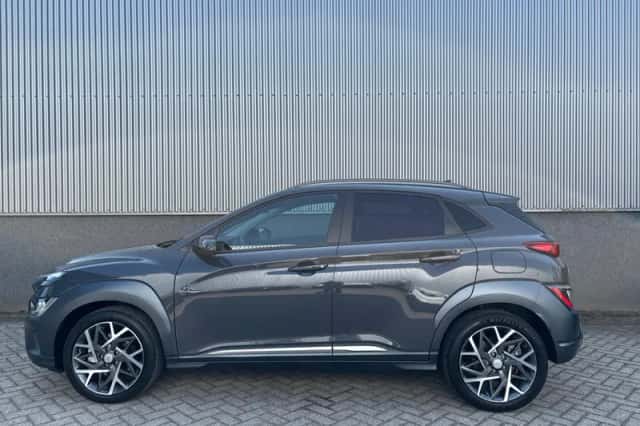 Hyundai Kona (2023) thumbnail 8