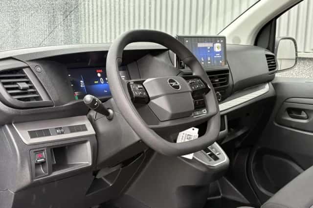 Opel Vivaro-e (2025) thumbnail 10