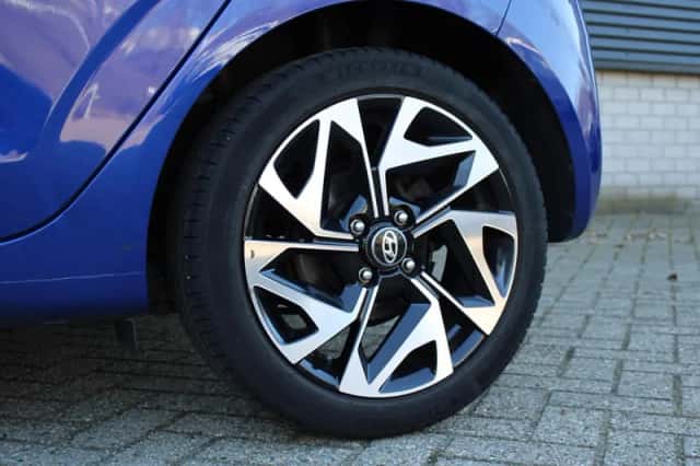 Hyundai i10 (2021) thumbnail 9