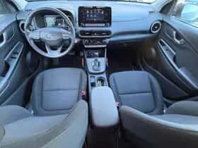 Hyundai Kona (2021) thumbnail 12
