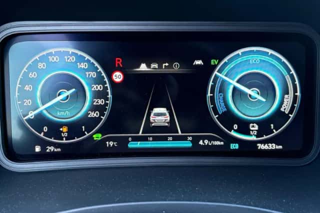 Hyundai Kona (2021) thumbnail 16