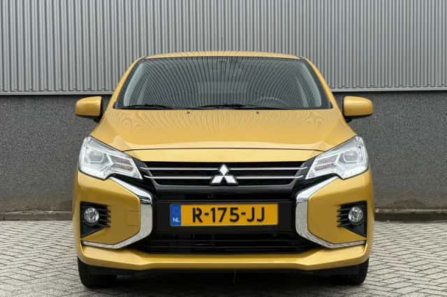 Mitsubishi Space Star (2022) thumbnail 2