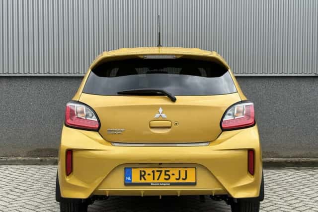 Mitsubishi Space Star (2022) thumbnail 6