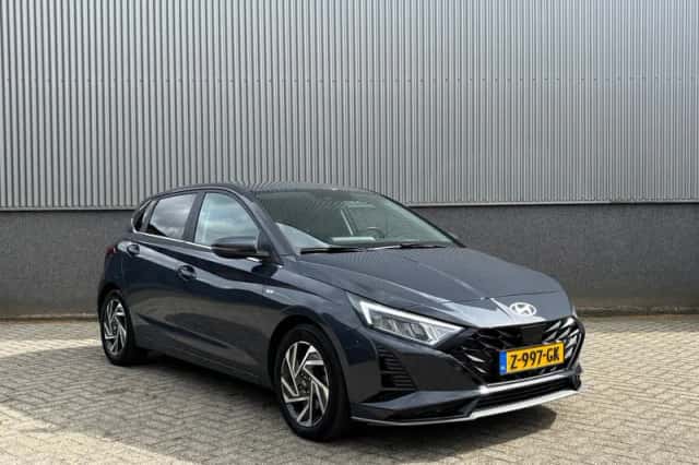Hyundai i20 (2024) thumbnail 3