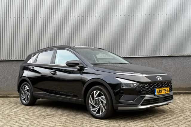Hyundai Bayon (2024) thumbnail 3