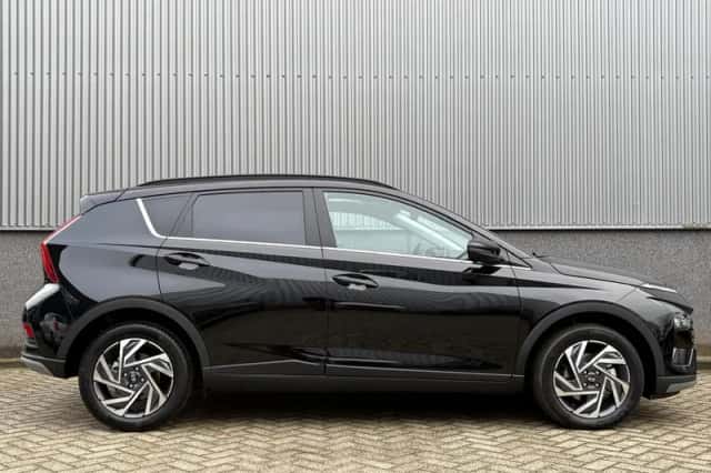 Hyundai Bayon (2024) thumbnail 4