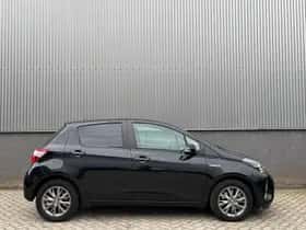 Toyota Yaris (2020) thumbnail 4
