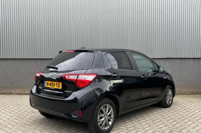 Toyota Yaris (2020) thumbnail 5