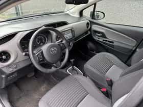 Toyota Yaris (2020) thumbnail 9
