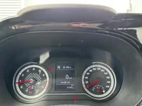 Hyundai i10 (2023) thumbnail 16