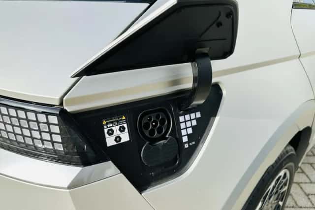 Hyundai Ioniq 5 (2025) thumbnail 11