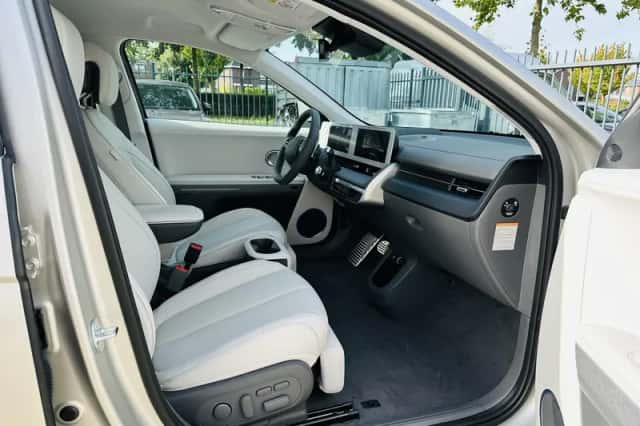 Hyundai Ioniq 5 (2025) thumbnail 17