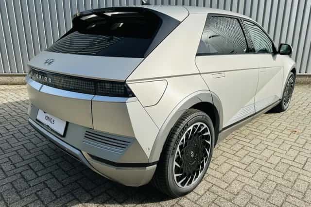 Hyundai Ioniq 5 (2025) thumbnail 5