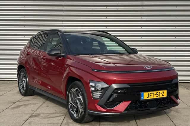 Hyundai Kona (2023) thumbnail 3
