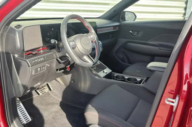 Hyundai Kona (2023) thumbnail 6