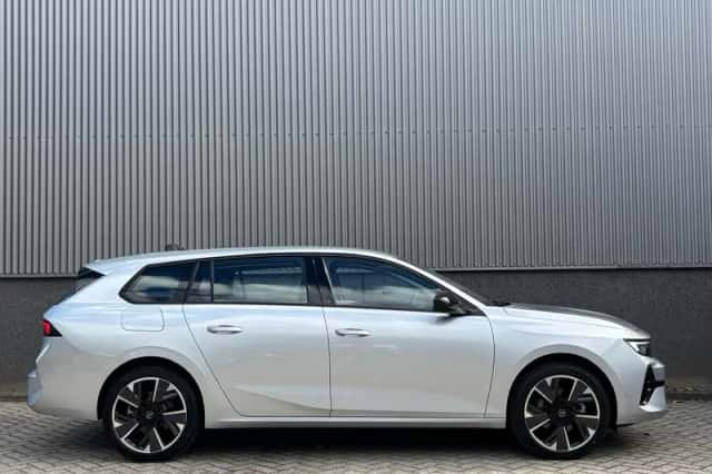 Opel Astra (2025) thumbnail 4