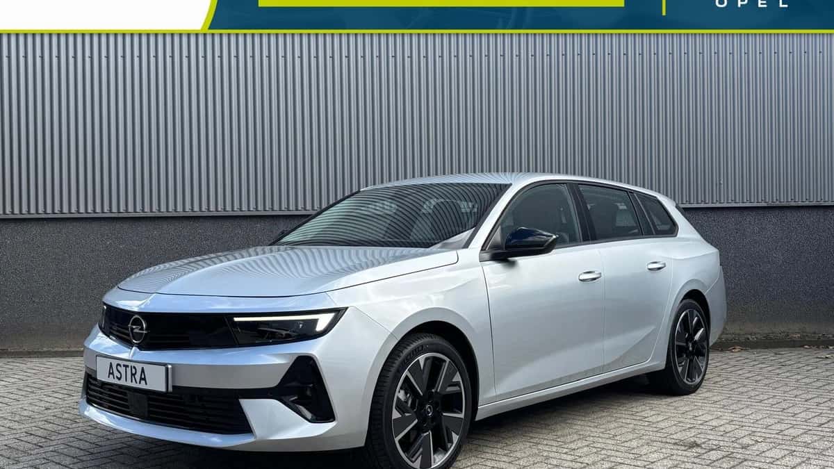 Opel Astra (2025) — foto 1