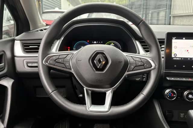 Renault Captur (2022) thumbnail 15