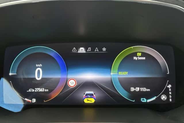 Renault Captur (2022) thumbnail 18