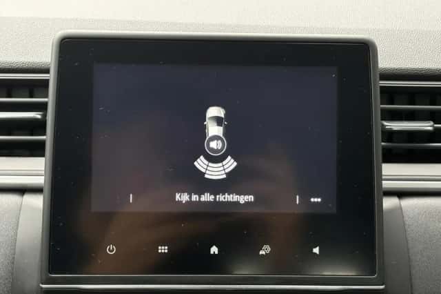 Renault Captur (2022) thumbnail 20