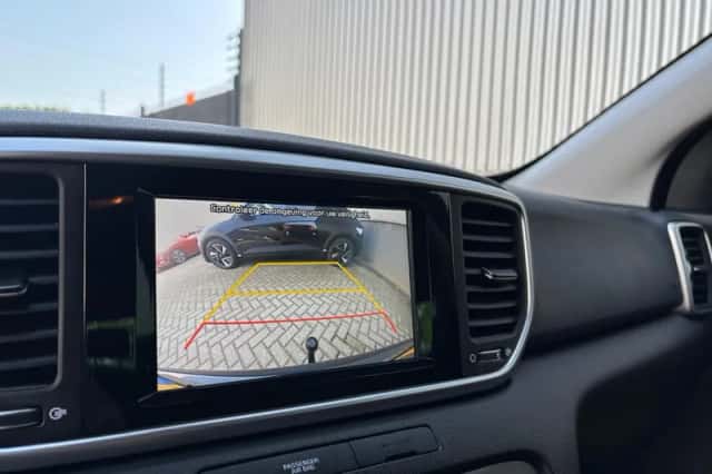 Kia Sportage (2019) thumbnail 18