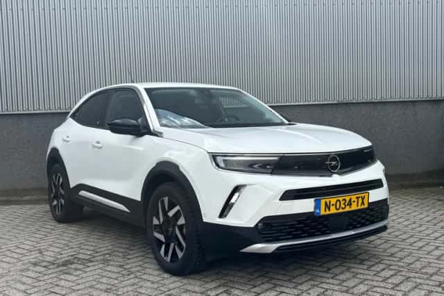 Opel Mokka-e (2021) thumbnail 3