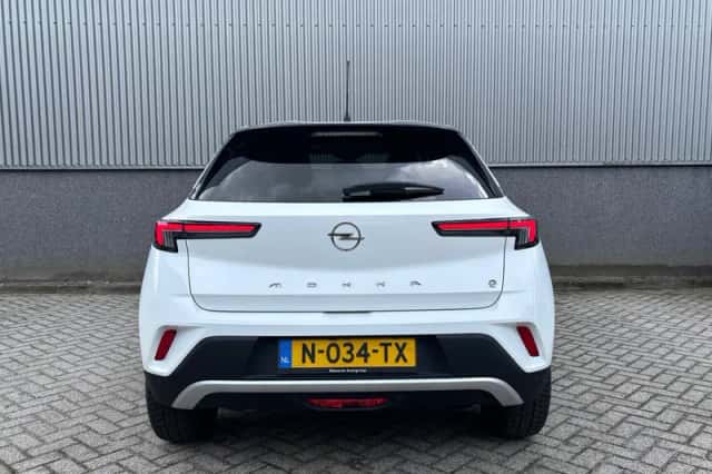 Opel Mokka-e (2021) thumbnail 6