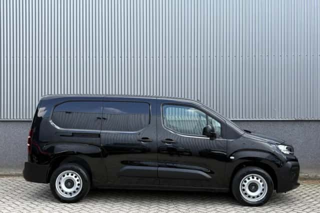 Opel Combo (2024) thumbnail 4