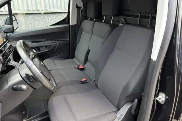 Opel Combo (2024) thumbnail 10
