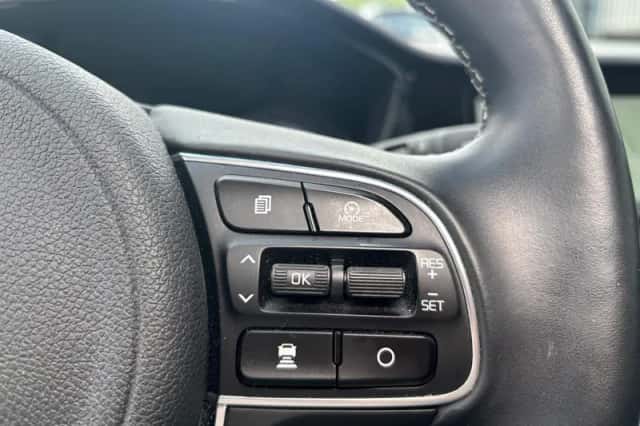 Kia Niro (2021) thumbnail 15
