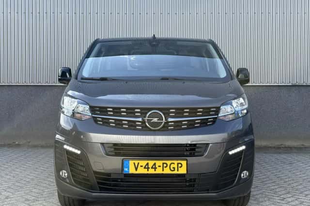 Opel Vivaro (2024) thumbnail 2