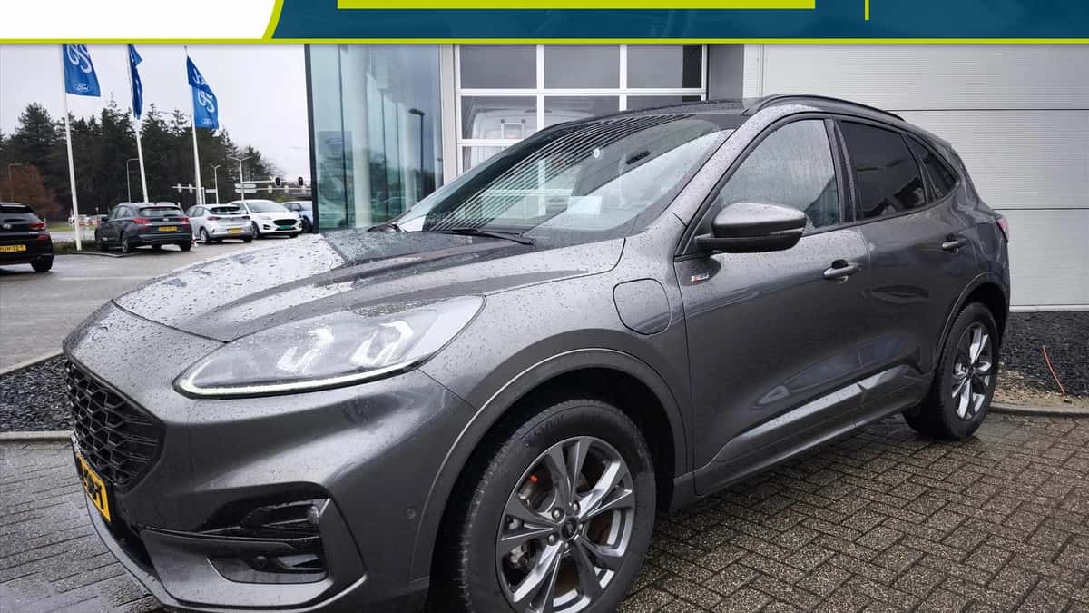 Ford Kuga (2022) — foto 1
