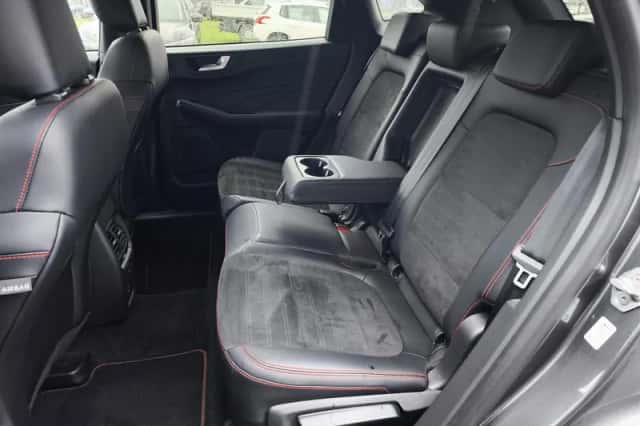 Ford Kuga (2022) thumbnail 17