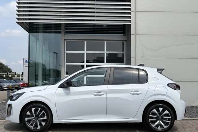 Peugeot 208 (2026) thumbnail 3