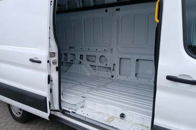 Ford Transit (2024) thumbnail 6
