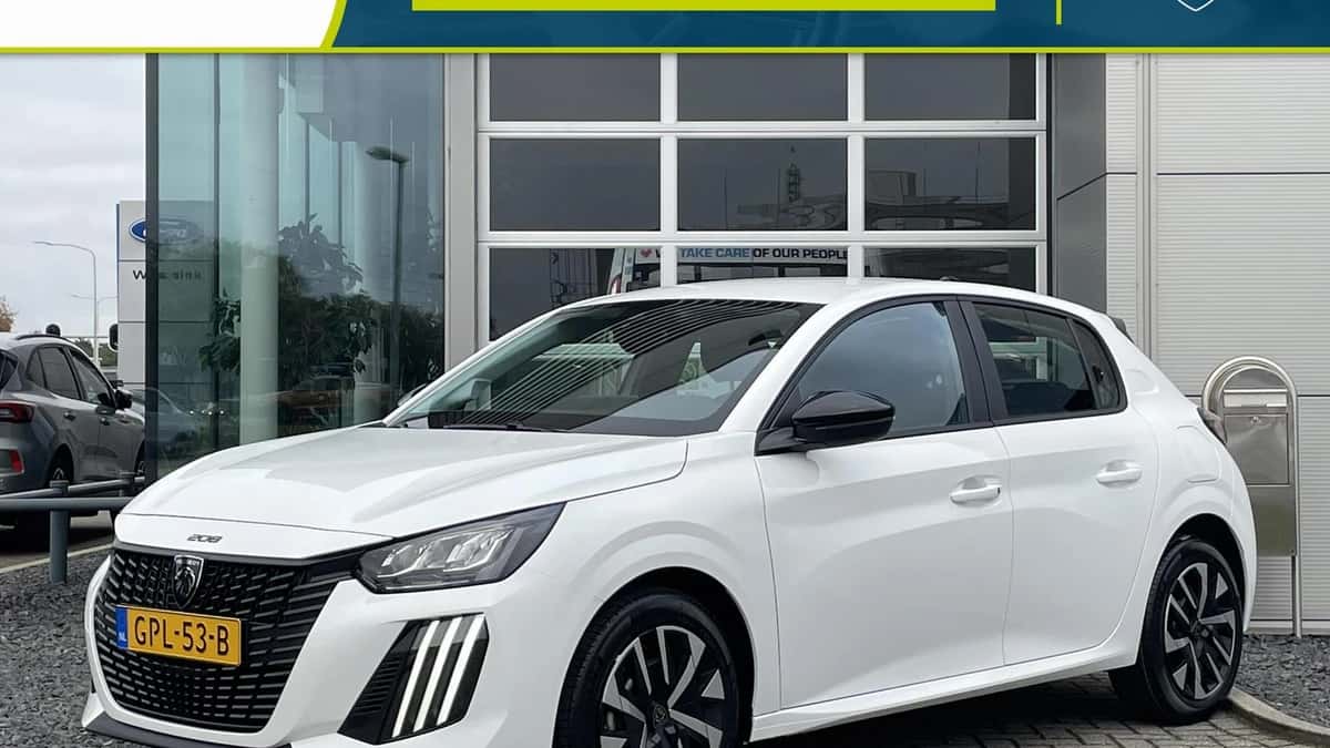 Peugeot 208 (2024) — foto 1